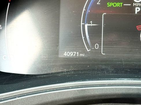 Used 2024 Toyota Grand Highlander XLE AWD/4WD image 16