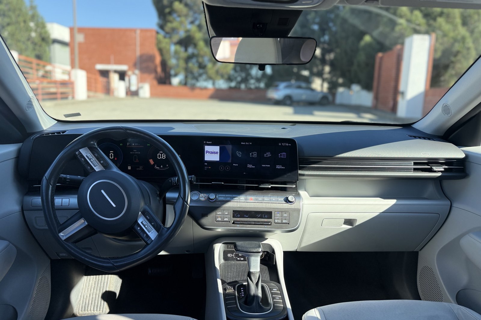 Used 2024 Hyundai Kona SEL FWD image 5