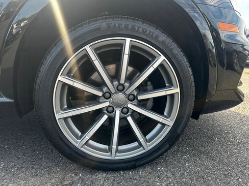 Used 2018 Audi Q3 2.0T Premium Plus w/ Premium Plus Package image 27