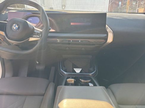 Certified 2025 BMW X3 xDrive30i w/ Premium Package image 8