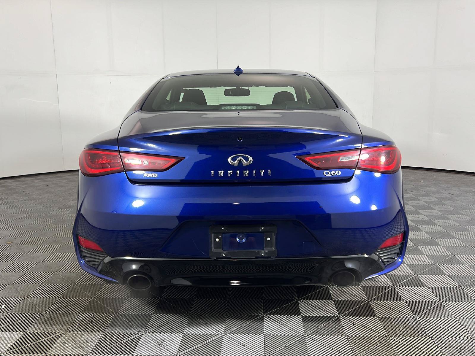 Used 2017 INFINITI Q60 3.0t w/ Premium Plus Package 3.0T AWD/4WD image 34