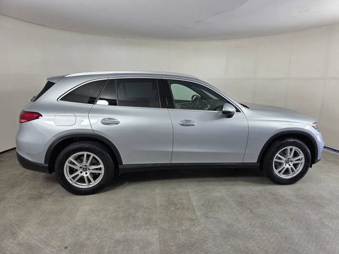 Used 2026 Mercedes-Benz GLC 300 image 3