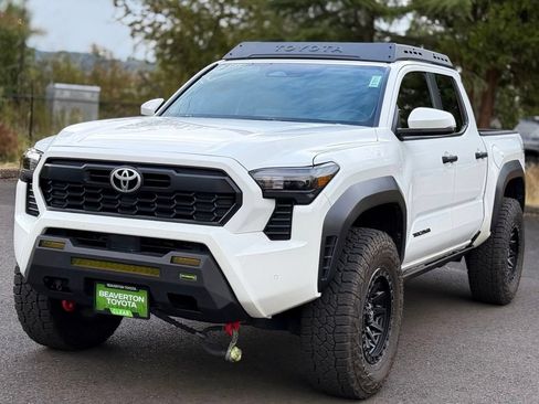 Used 2024 Toyota Tacoma TRD Off-Road w/ TRD Off Road Upgrade Package AWD/4WD image 1