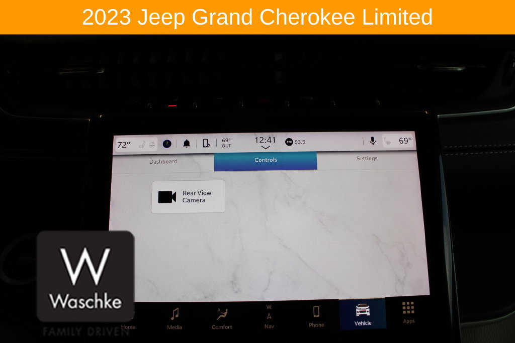 Used 2023 Jeep Grand Cherokee Limited w/ Trailer Tow Prep Group (B) AWD/4WD image 56