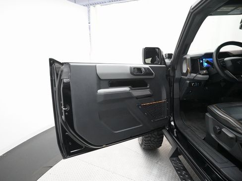 Used 2021 Ford Bronco Badlands image 26