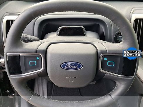 Used 2025 Ford Expedition Active image 20