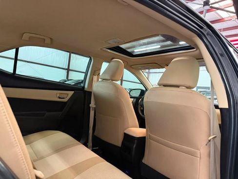 Used 2019 Toyota Corolla LE w/ LE Premium Package w/Moonroof FWD image 19