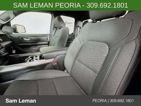 New 2026 RAM 1500 Express AWD/4WD image 19