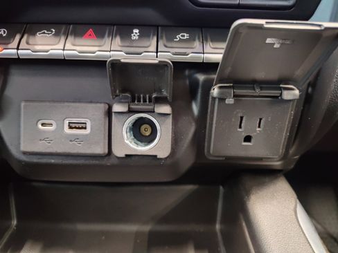 Used 2019 Chevrolet Silverado 1500 LT Trail Boss image 23