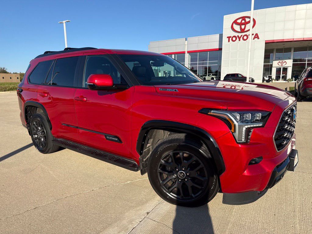 Used 2023 Toyota Sequoia Platinum AWD/4WD image 2