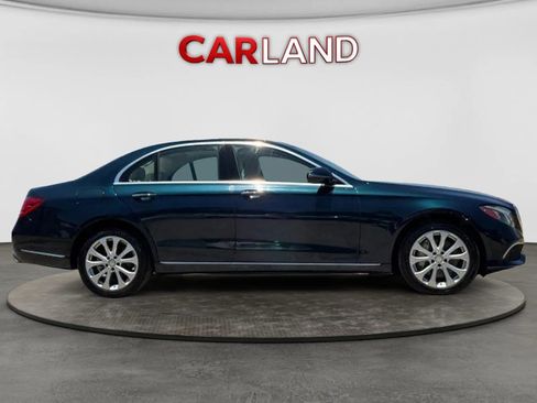 Used 2017 Mercedes-Benz E 300 4MATIC w/ Premium 1 Package image 8