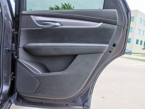 Used 2019 Cadillac XT5 Premium Luxury w/ Driver Assist Package FWD image 11