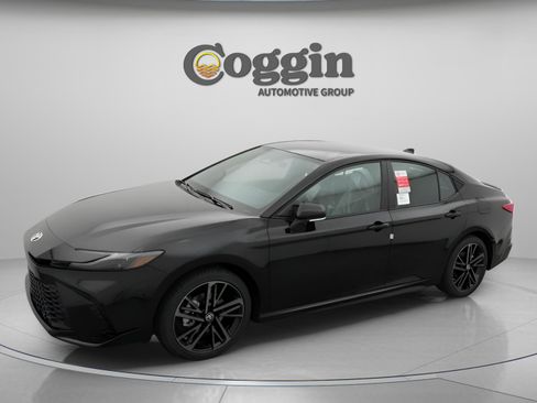 New 2026 Toyota Camry XSE AWD/4WD image 1