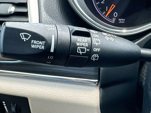 Used 2019 Jeep Grand Cherokee Limited AWD/4WD image 13
