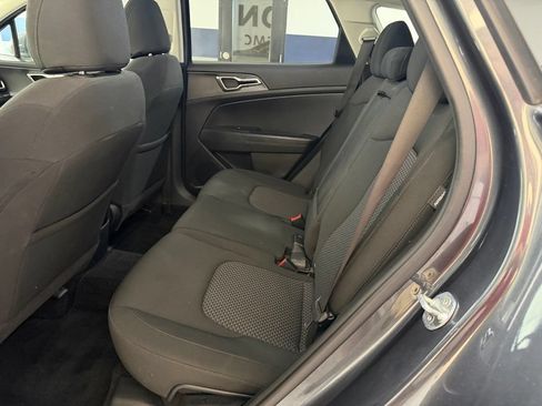 Used 2024 Kia Sportage LX FWD image 30