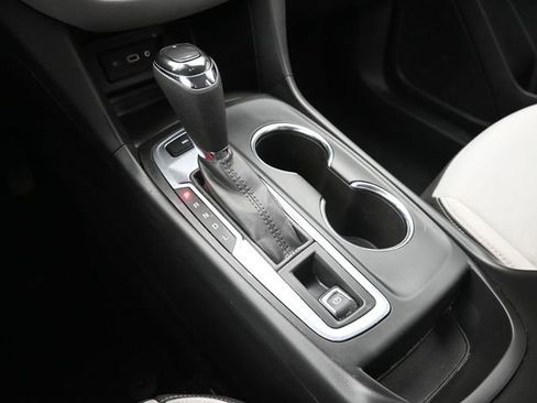 Used 2021 Chevrolet Equinox LS w/ LS Convenience Package image 23