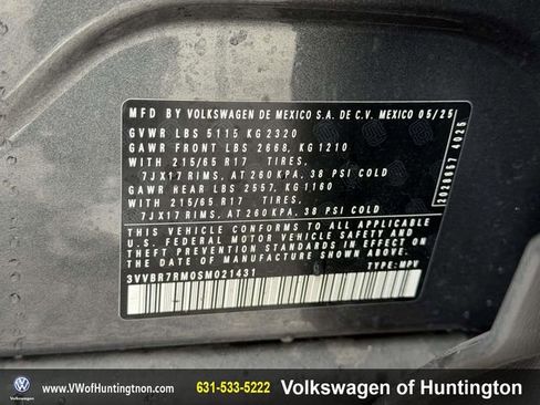 Certified 2025 Volkswagen Tiguan S image 17