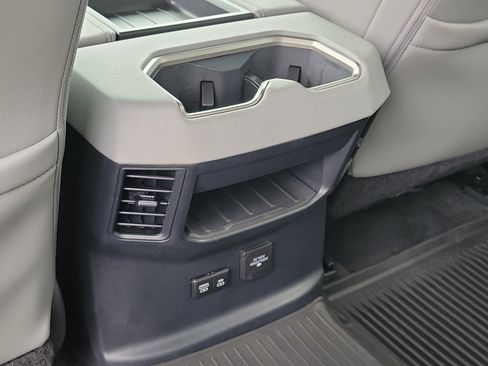 Used 2023 Toyota Tundra Limited image 16