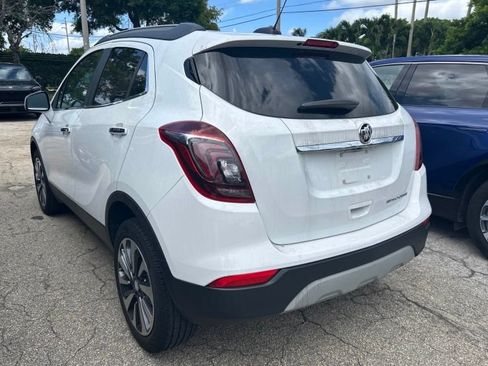 Used 2022 Buick Encore Preferred w/ Safety Package FWD image 5