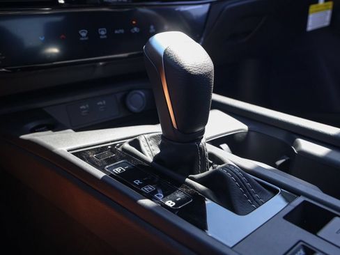 New 2026 Nissan Sentra SV w/ Floor Mat Package FWD image 30