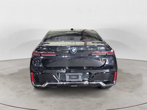 Used 2026 BMW 750e xDrive AWD/4WD image 4