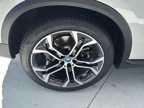 Used 2022 BMW X5 xDrive45e w/ Executive Package image 33