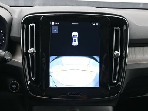 Used 2023 Volvo XC40 B5 Ultimate w/ Protection Package Premier AWD/4WD image 22