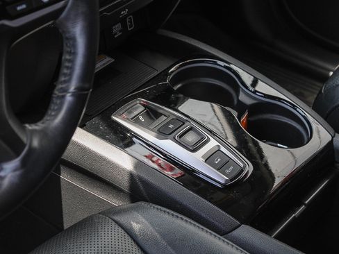 Used 2019 Honda Pilot Elite image 18