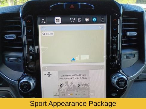 Used 2023 RAM 1500 Laramie AWD/4WD image 15