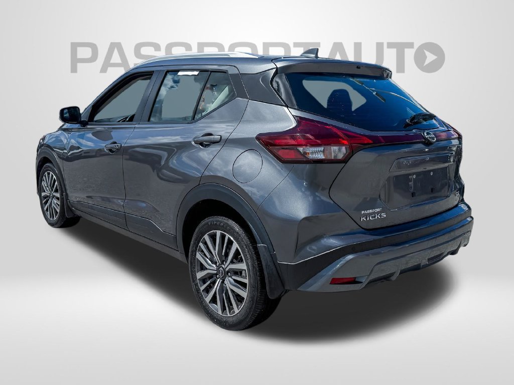 Certified 2024 Nissan Kicks SV FWD image 3