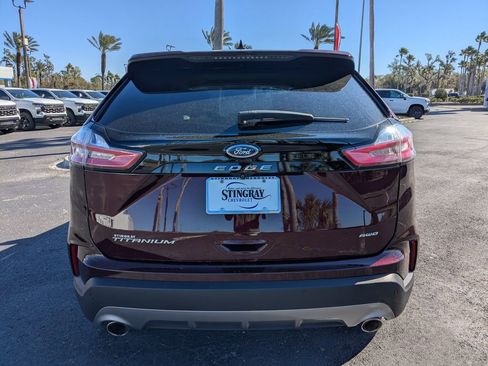 Used 2022 Ford Edge Titanium image 5