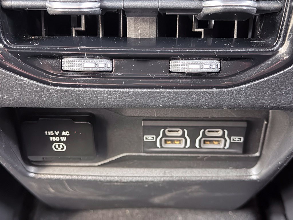 Used 2022 Jeep Grand Cherokee Altitude AWD/4WD image 26