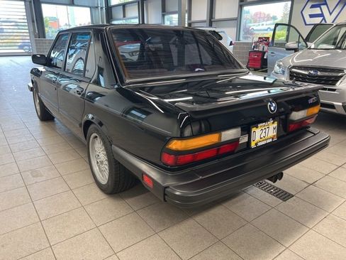 Used 1988 BMW M5 image 5