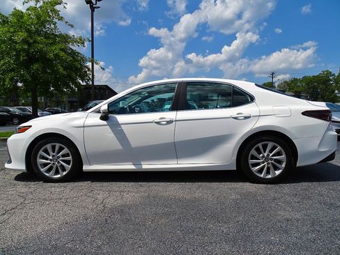 Used 2021 Toyota Camry LE FWD image 6