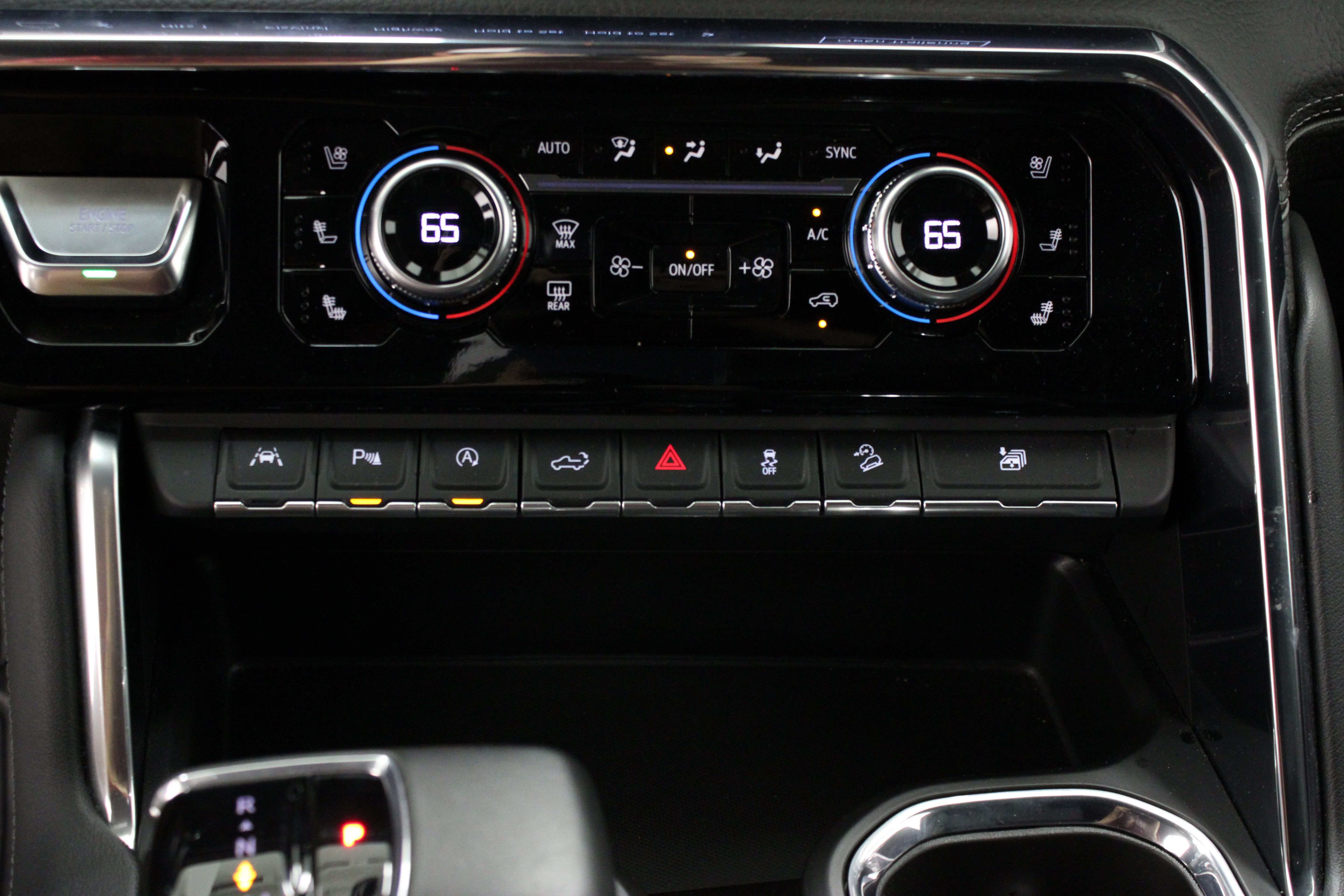 Used 2024 GMC Sierra 1500 Denali AWD/4WD image 23