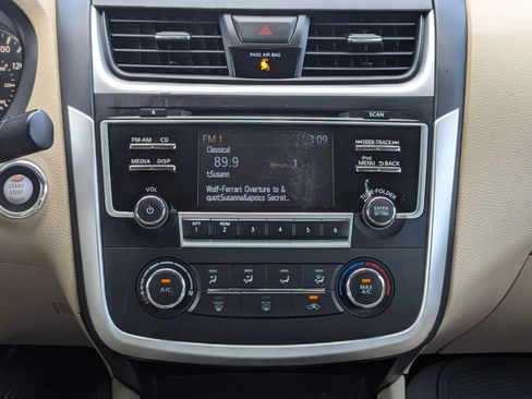 Used 2017 Nissan Altima 2.5 S w/ Power Driver Seat Package FWD image 20