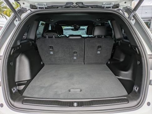 Certified 2024 Jeep Grand Cherokee Altitude image 8