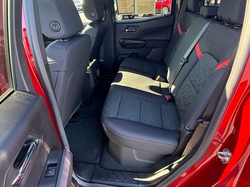 Used 2026 Chevrolet Colorado Z71 image 15