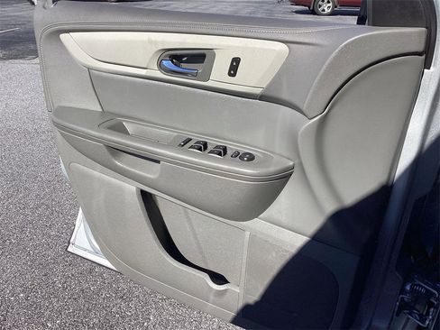 Certified 2017 Chevrolet Traverse LS image 17