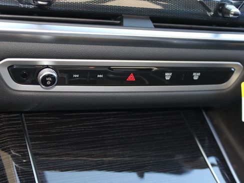 Used 2026 BMW X5 sDrive40i w/ M Sport Package RWD image 16