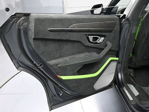 Used 2024 Lamborghini Urus Performante image 24