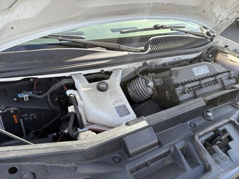 Used 2021 Chevrolet Express 3500 w/ Power Convenience Package image 11