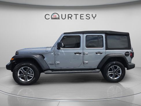 Used 2020 Jeep Wrangler Unlimited Sport S AWD/4WD image 2