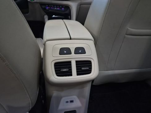 Used 2023 Buick Envision Avenir AWD/4WD image 22