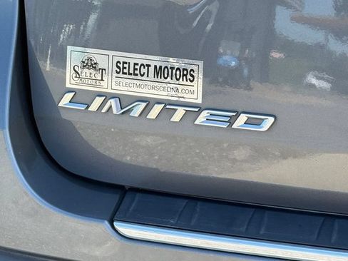 Used 2023 Ford Explorer Limited w/ Equipment Group 301A AWD/4WD image 10