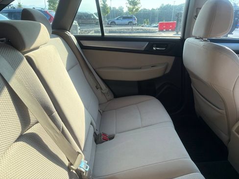 Used 2015 Subaru Outback 2.5i Premium w/ Popular Package #1 AWD/4WD image 10