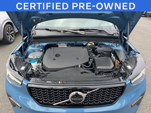 Certified 2024 Volvo XC40 B5 Core AWD/4WD image 29