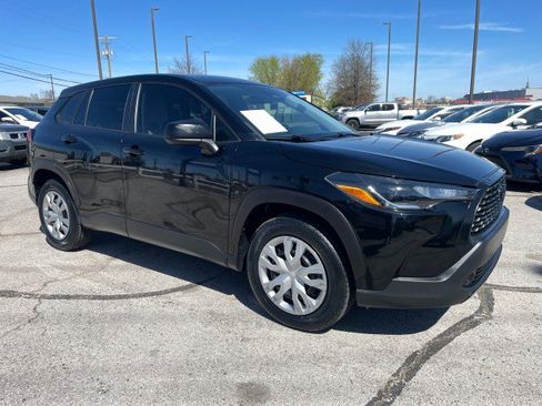 Used 2023 Toyota Corolla Cross L image 42