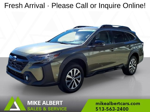 Used 2024 Subaru Outback Premium AWD/4WD image 3