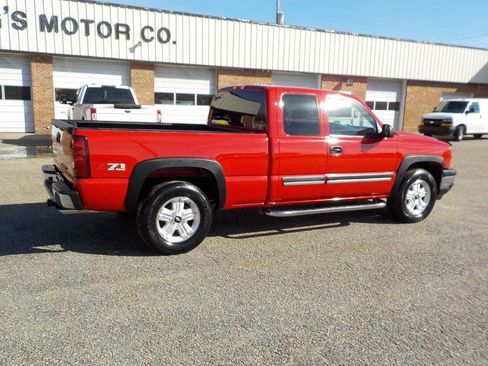 Used 2006 Chevrolet Silverado 1500 LT w/ Light Duty Power Package image 5